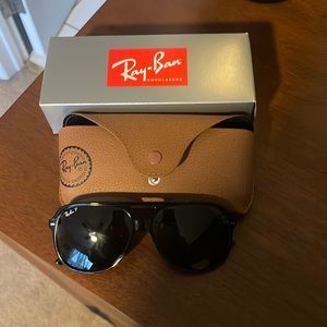 Ray ban black frame and green lens sunglasses